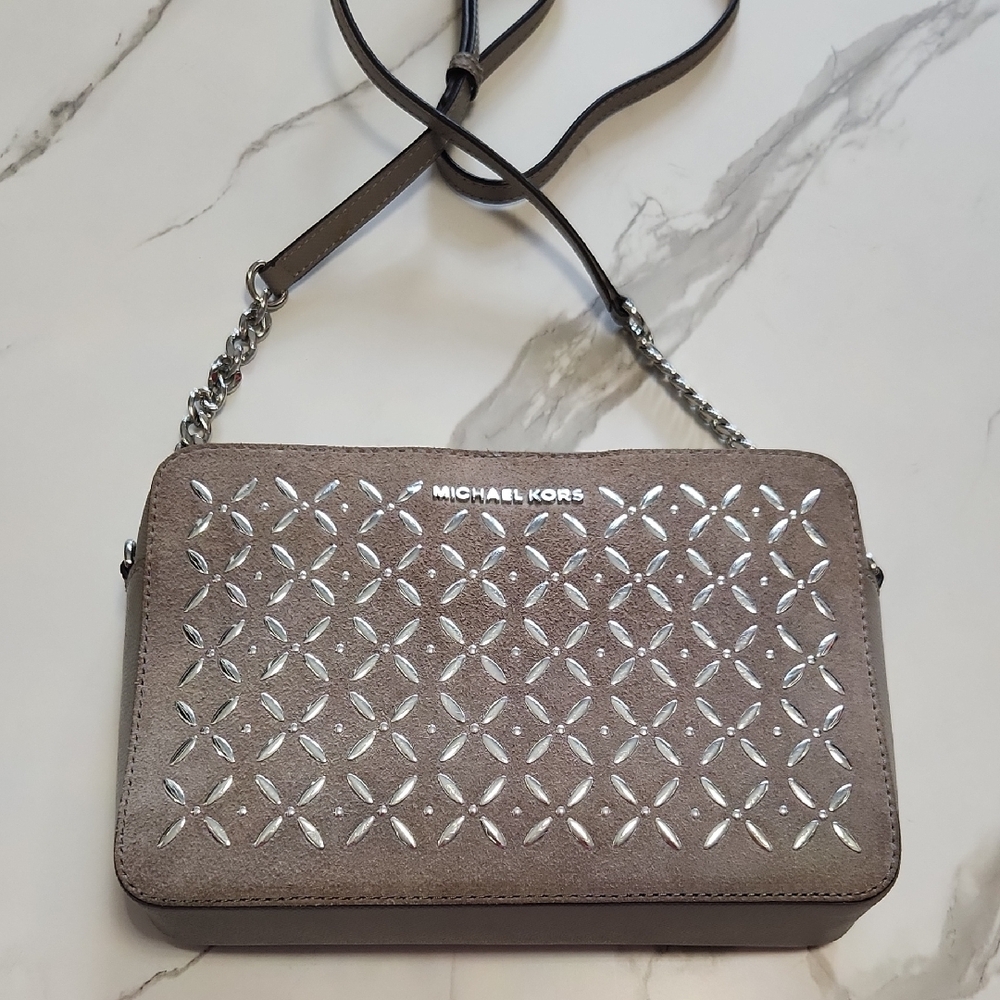 Michael Kors Silver and Gray Crossbody Bag - Picture 2 of 11